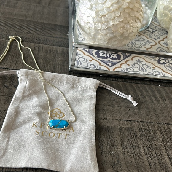 Kendra Scott Delaney Pendant Necklace aqua Howlite" - Picture 2 of 11